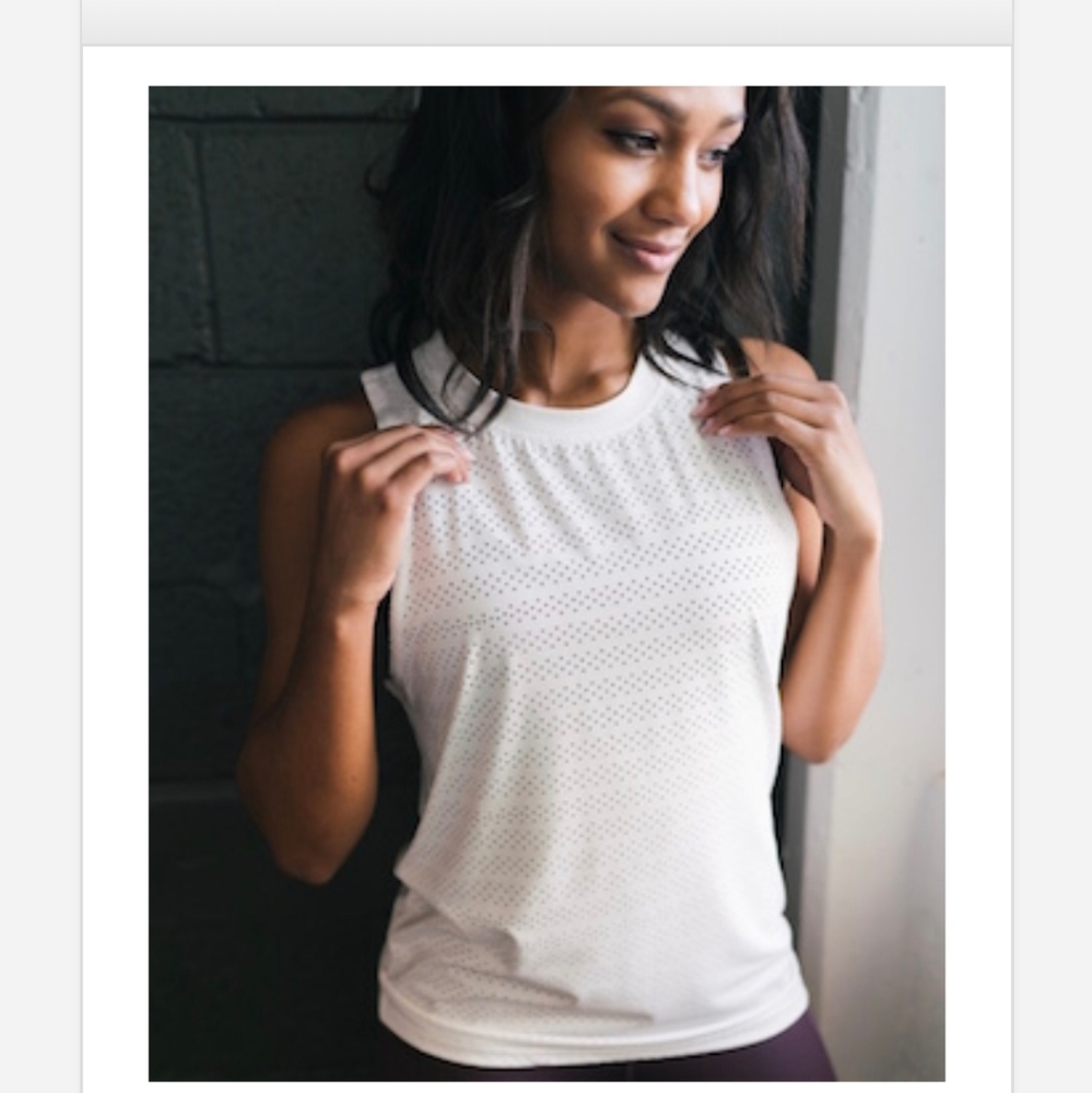Zyia White Chill Tank